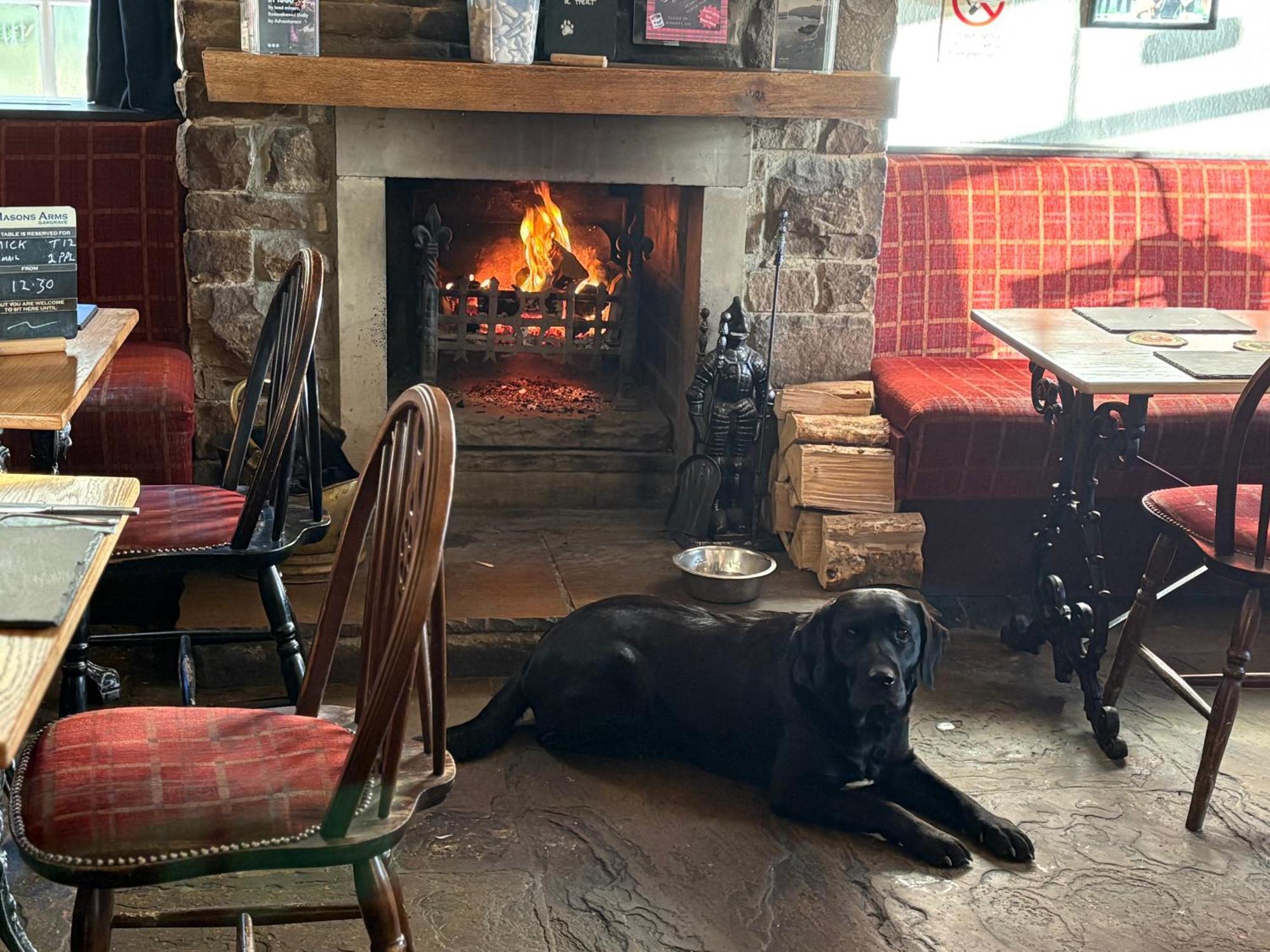Hotel Masons Arms Gargrave Exterior foto
